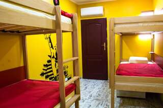 Хостелы Event Hostel - Opole Ополе Кровать в общем 4-местном номере для мужчин и женщин-6
